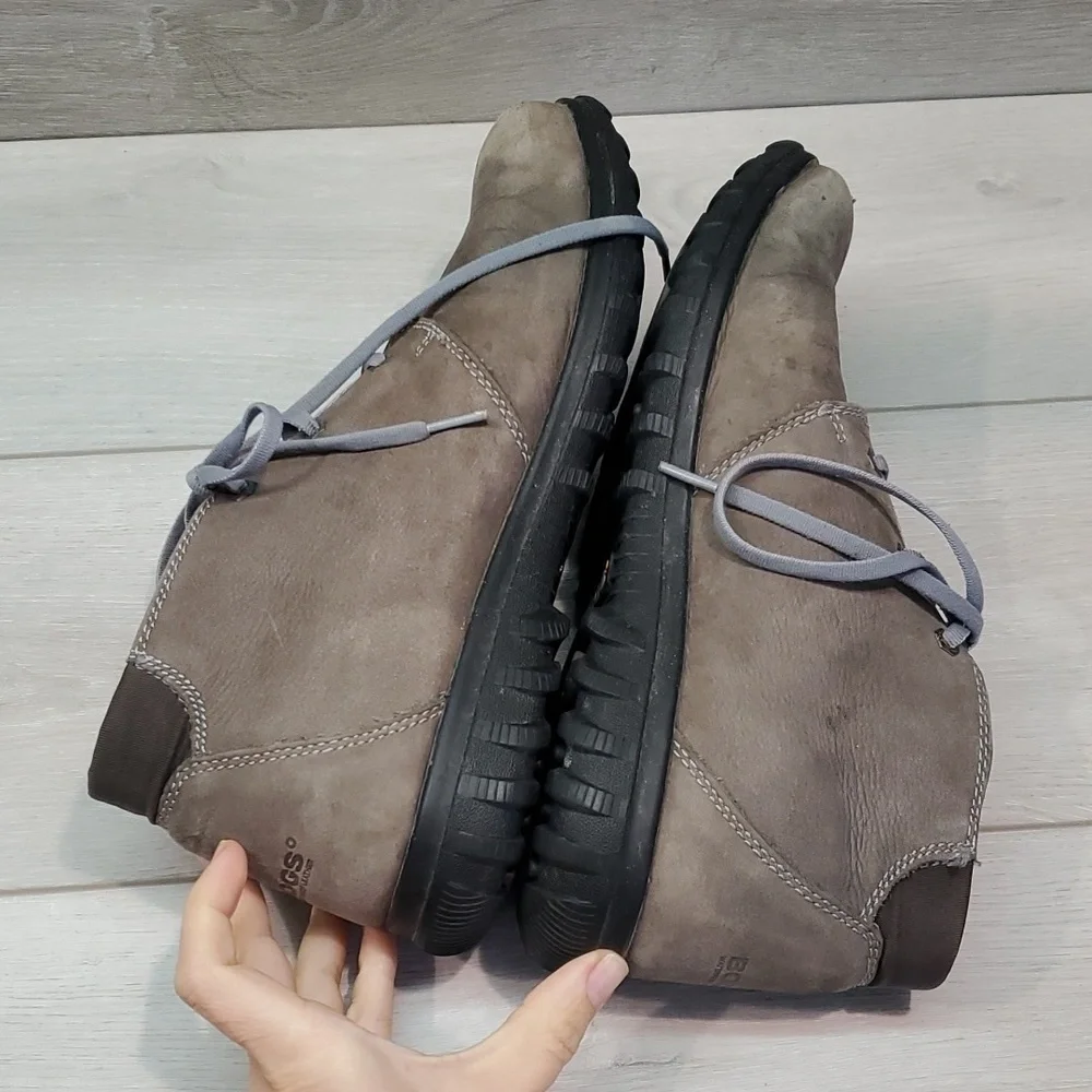 Bogs Mens Eugene Chukka Waterproof Leather Boots shoes sz 11.5